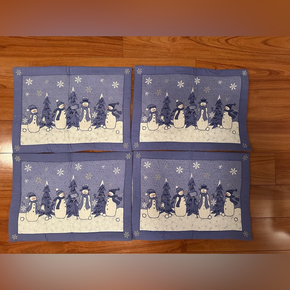 Kohl's Set of 4 Blue Snowman Placemats